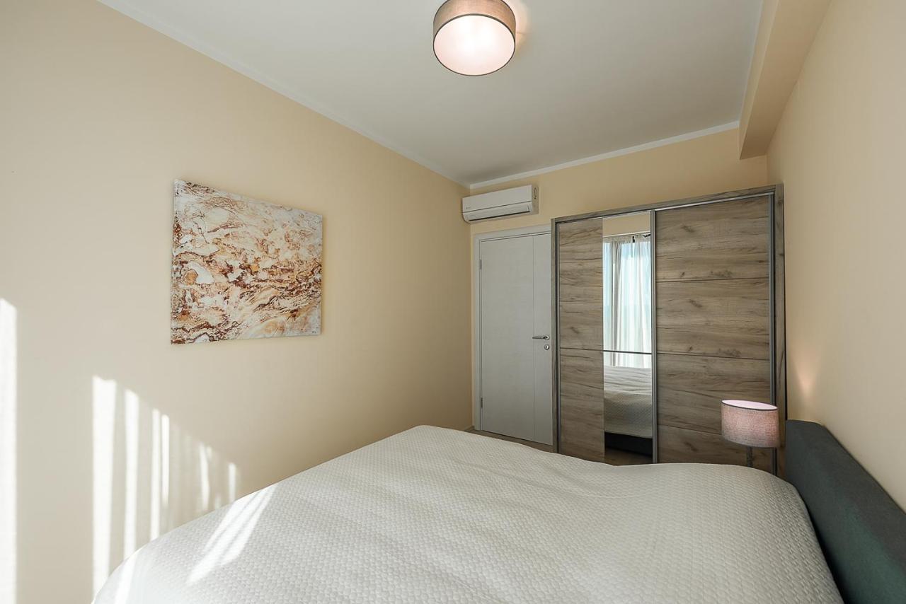 Adria Lux Sveti Stefan Budua